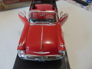 voiture 1/18