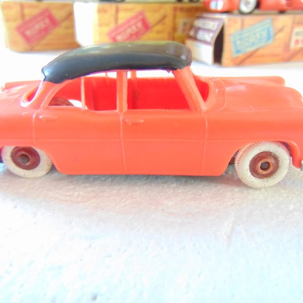 voiture Norev 1/43
